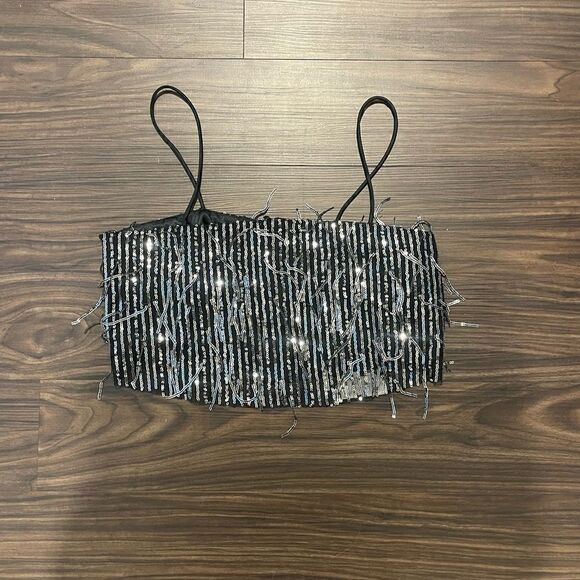 NWT Zara Black & Silver Sparkly Crop Top Size Small! - Picture 1 of 4